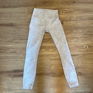 Lululemon Women’s High-Rise 25” Leggings, Sz 4
